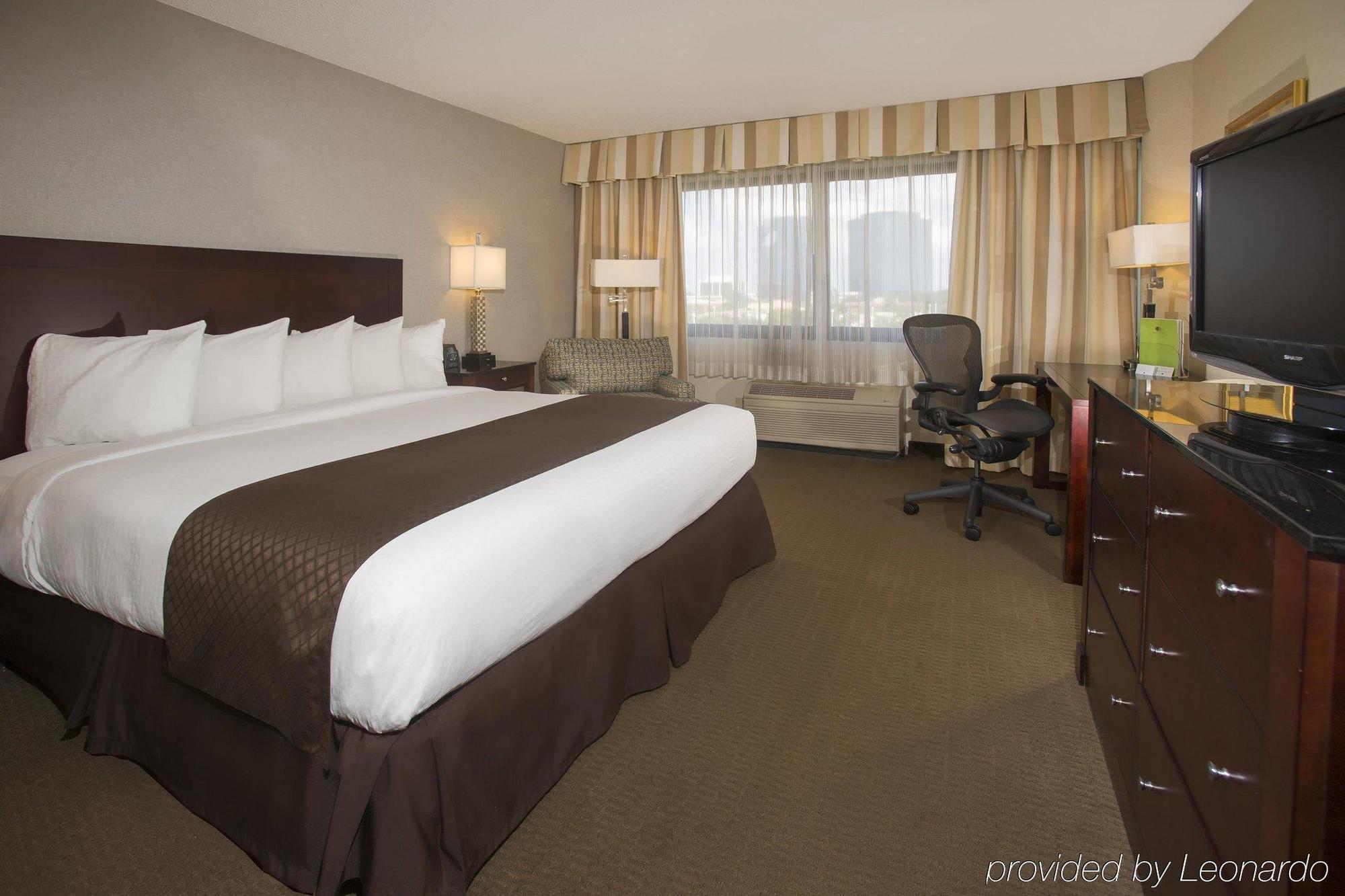 Hotel Doubletree By Hilton Chicago Schaumburg Esterno foto