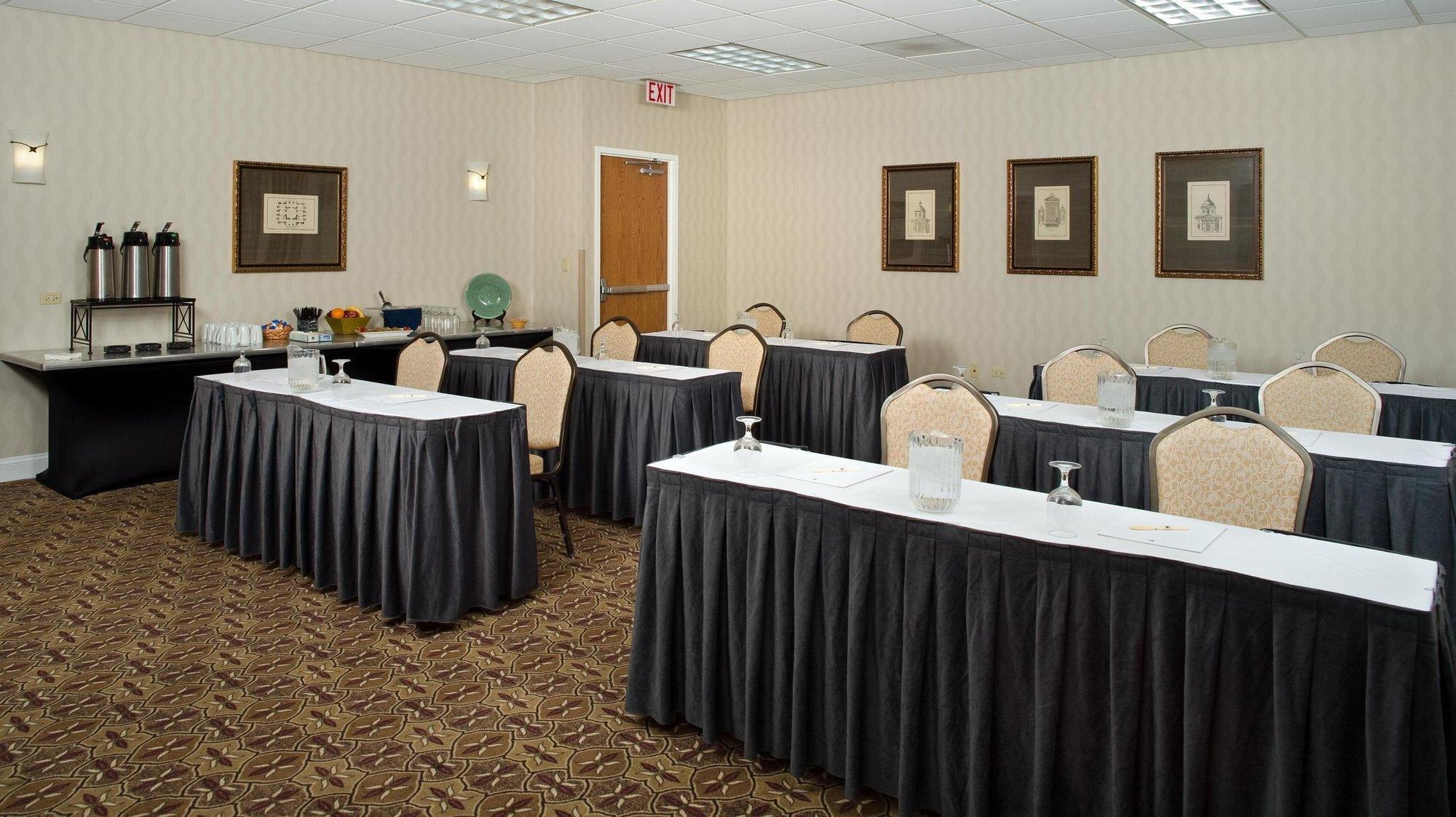 Hotel Doubletree By Hilton Chicago Schaumburg Esterno foto