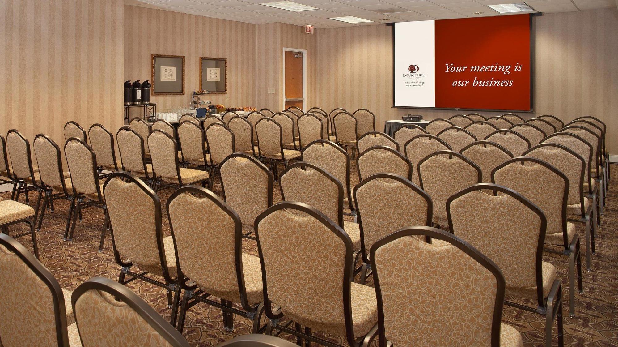 Hotel Doubletree By Hilton Chicago Schaumburg Esterno foto