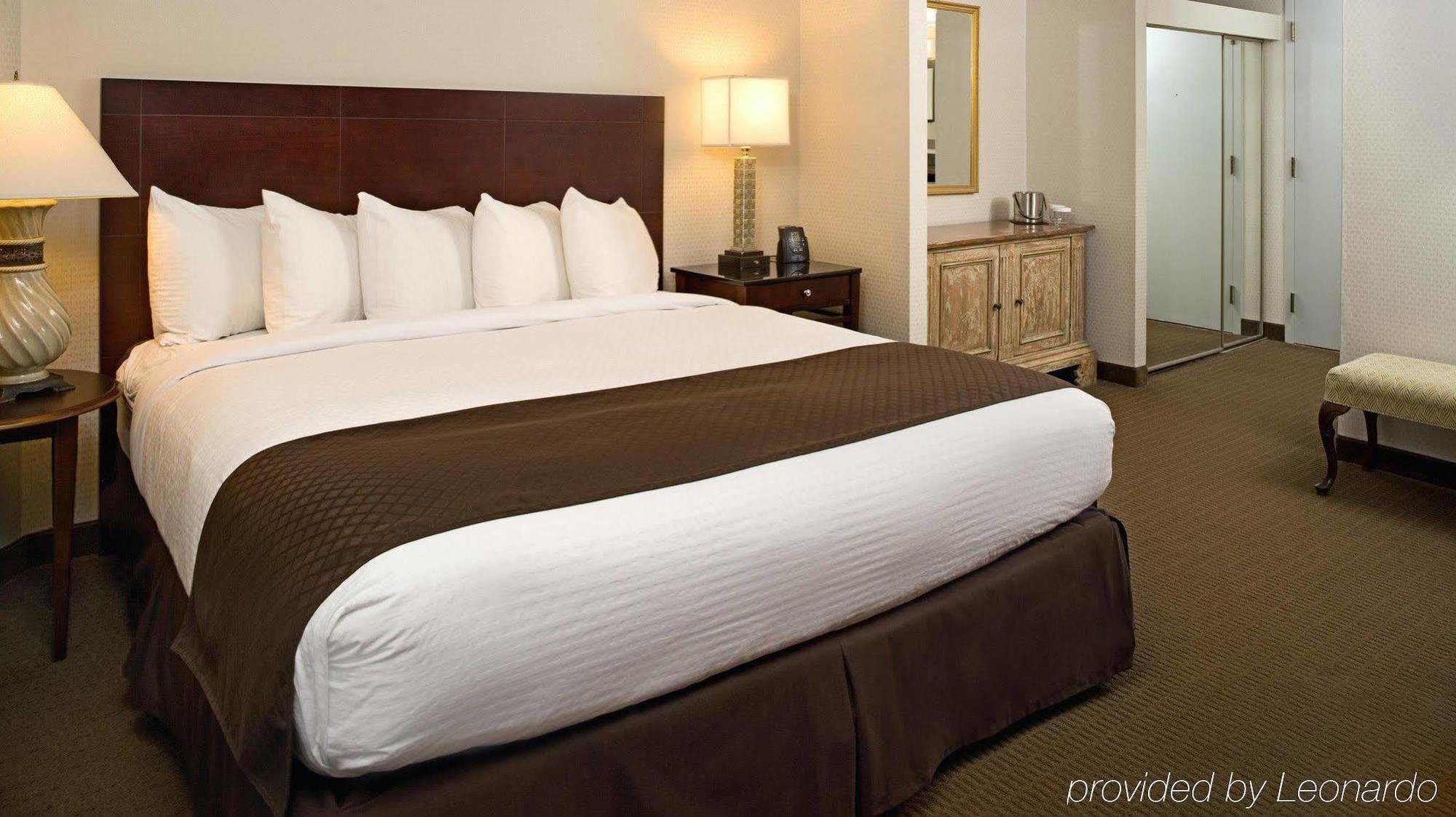 Hotel Doubletree By Hilton Chicago Schaumburg Esterno foto