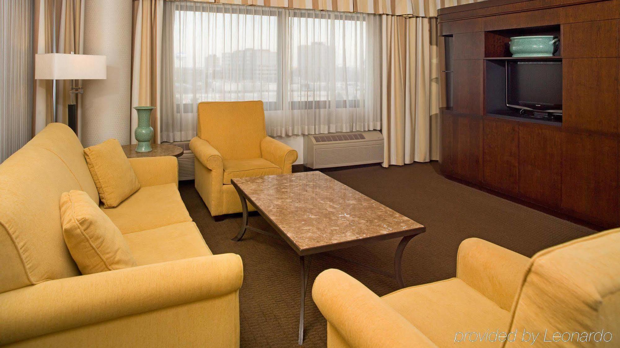 Hotel Doubletree By Hilton Chicago Schaumburg Esterno foto